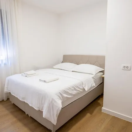 Elena Villa Medjugorje
